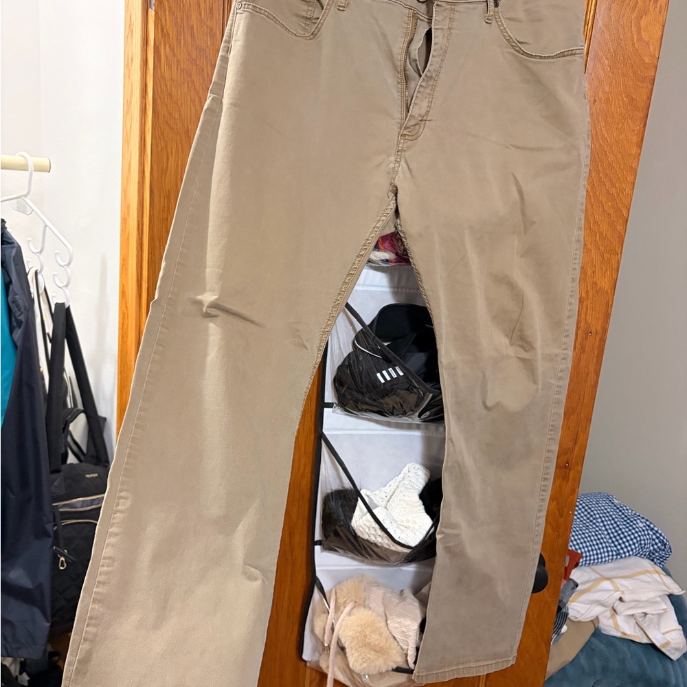 Wrangler Men's Khaki Straight-Leg Pants 36x32